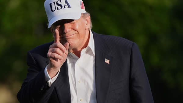 Global Markets React as Donald Trump Pauses Planned Military Strike Against Iran