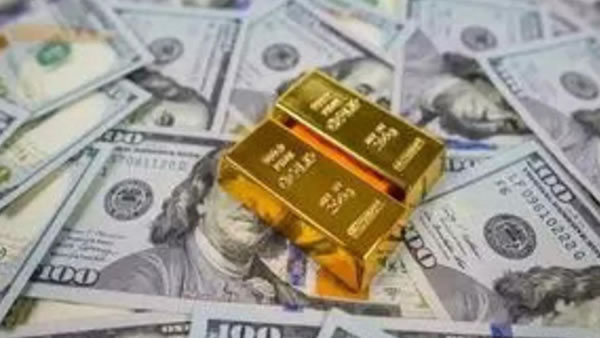 India's Merchandise Exports Grow 13.79% in April; Forex Reserves Surge to $696.99 Billion