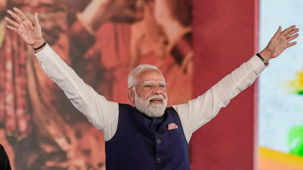 PM Narendra Modi Participates in Somnath Amrut Mahotsav; Launches Commemorative Coin and Specialized Stamp