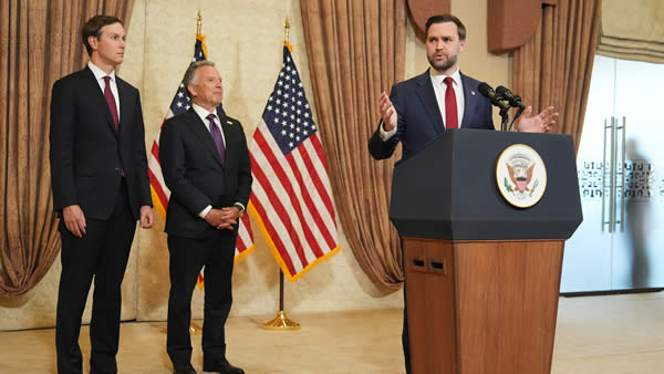 US Naval Blockade Intensifies Iran War as Ceasefire Talks Hang in Balance